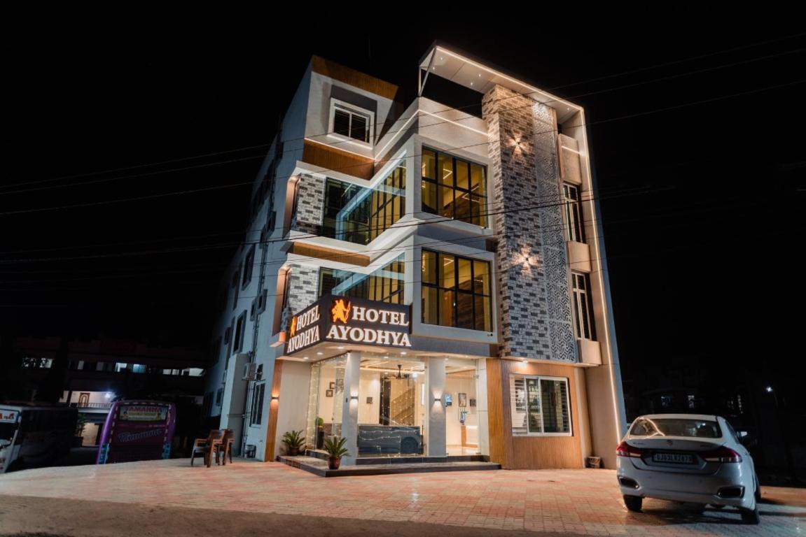 Hotel Ayodhya Virpur Bagian luar foto