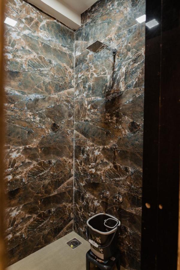 Hotel Ayodhya Virpur Bagian luar foto
